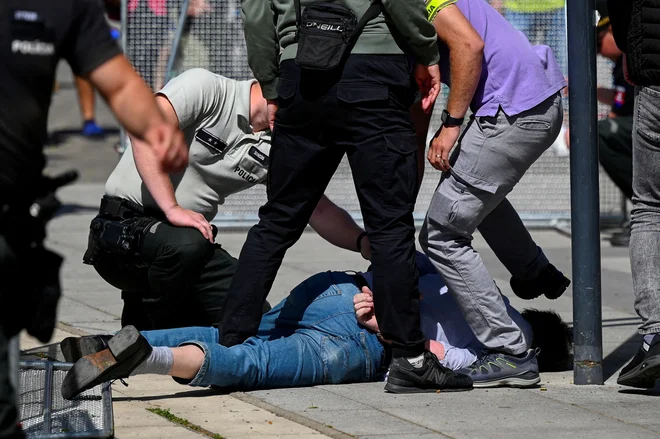 71-letnik trdi, da premirja ni želel ubiti te,več le onesposobiti. FOTO: Radovan Stoklasa/Reuters