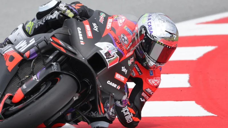 Katalonec Aleix Espargaro je bil najhitrejši za VN Katalonije. FOTO: Lluis Gene/AFP