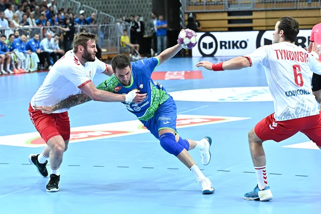 Dean Bombač bo moral nekaj časa počivati. FOTO: RZS