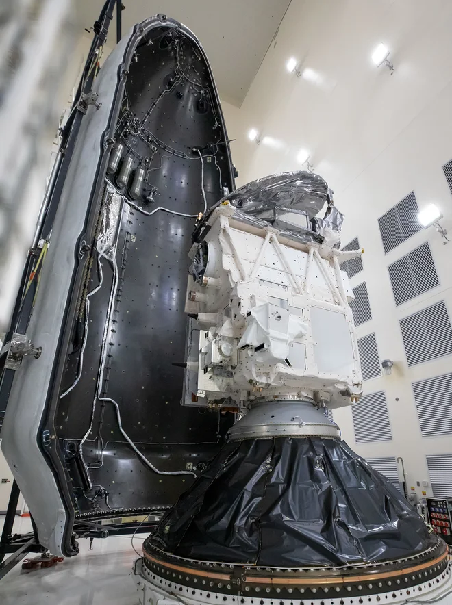Satelit so izstrelili danes ponoči. FOTO: Esa

 