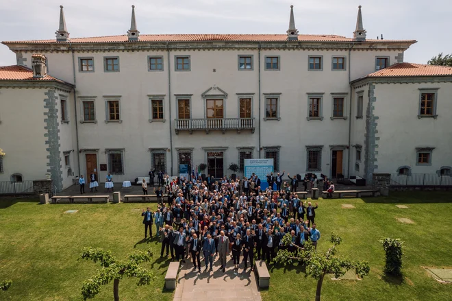 FOTO: ECUBES