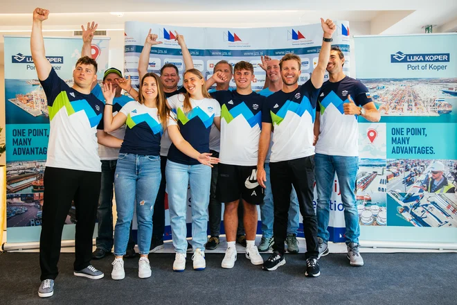 Slovenski jadralci za olimpijske igre v Parizu, ki bodo tekmovali v Marseillu. FOTO: JZS