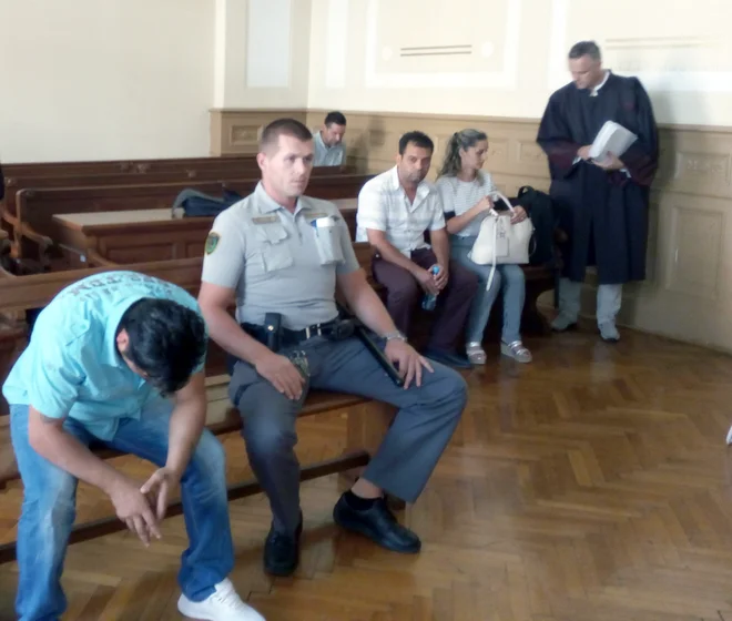 Nevzat Bislimi je bil zaradi prodaje hčere obsojen le na delo v splošno korist. FOTO: Aleš Andlovič