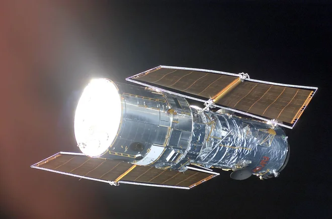 Hubble deluje že več kot 34 let. FOTO: Nasa/Reuters

 