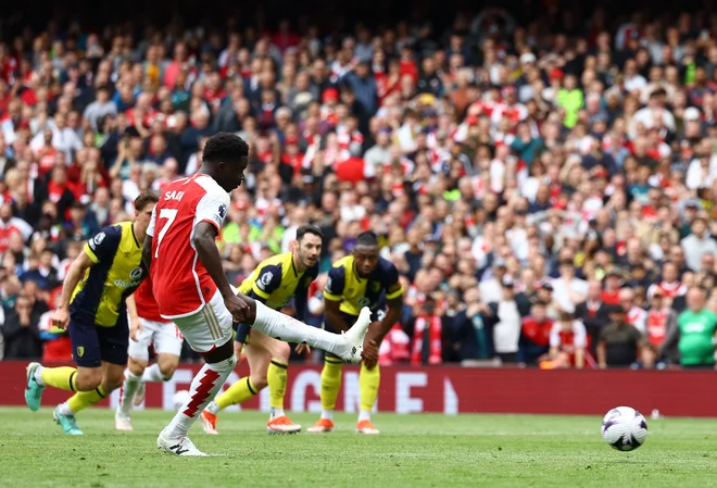 Bukayo Saka je natančen izvajalec 11-metrovk. FOTO: Paul Childs/Reuters