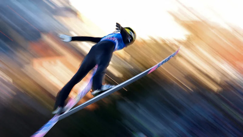 Finski skakalci (na fotografiji Antti Aalto) so se v zadnjih letih znašli v velikih težavah. FOTO: Kai Pfaffenbach/Reuters