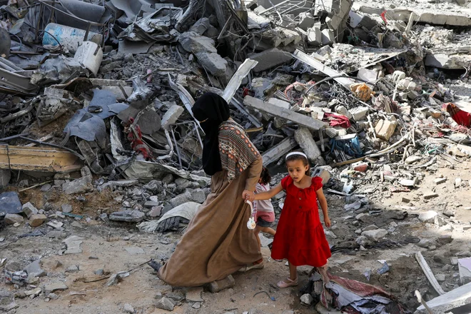 VS ZN je že konec marca sprejel resolucijo z zahtevo po takojšnji prekinitvi ognja v Gazi med muslimanskim svetim mesecem ramazanom, ki bi vodila v trajno premirje. FOTO: Abed Khaled/Reuters