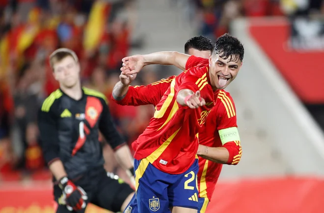 Komaj 21-letni as Barcelone Pedri je pod taktirko selektorja Luisa de la Fuenteja postal eden od ključnih igralcev Španije. FOTO: Jaime Reina/AFP