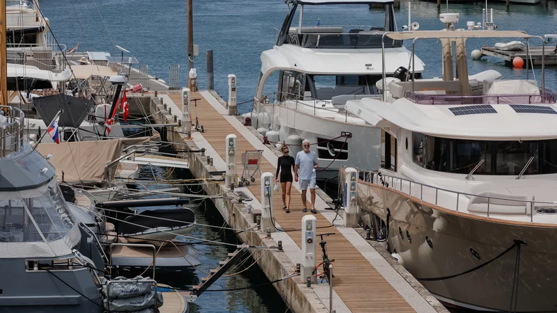 Trend so vse večja plovila, za katera pa v Portorožu že zmanjkuje prostora. Fotografije Črt Piksi
