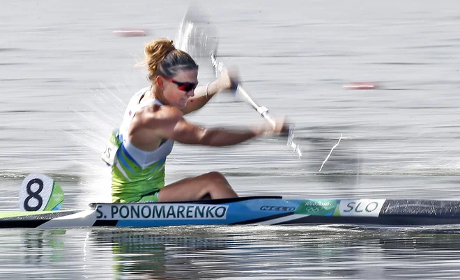 Špela Ponomarenko Janić si je priveslala četrto mesto. FOTO: Matej Družnik/Delo