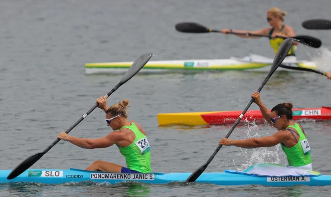 Anja Osterman se je veselila srebra. FOTO: Maxim Shemetov/ Reuters