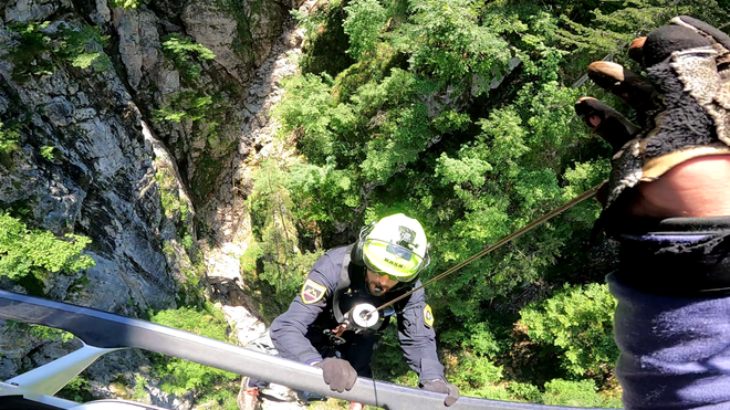 FOTO: Letalska policijska enota GPU