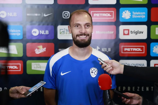 Jon Gorenc Stanković pred treningom. FOTO: Leon Vidic