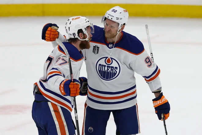 Connor McDavid je sodeloval pri štirih zadetkih Edmontona. FOTO: Elsa Getty/AFP