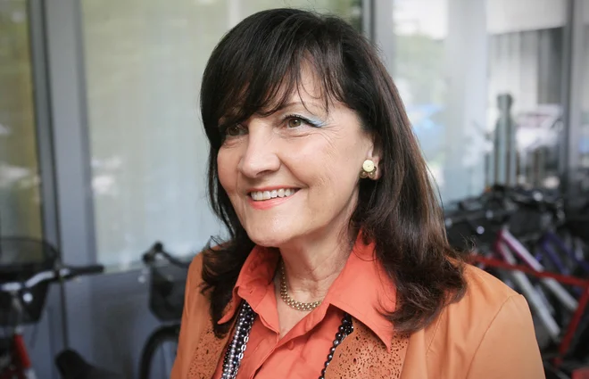 Dr. Marjeta Zorc je zaprosila za izredni izpitni rok za perfuzionista, saj so želeli čim prej spet opravljati operacije. FOTO: Uroš Hočevar/Delo