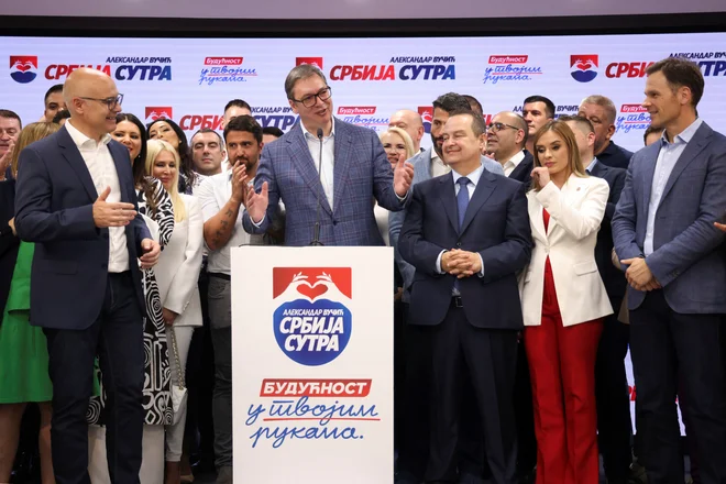 Po veliki zmagi stranke SNS na lokalnih volitvah se Aleksandar Vučić počuti dovolj močnega za spopad z okoljevarstveniki. FOTO: Zorana Jevtić/Reuters