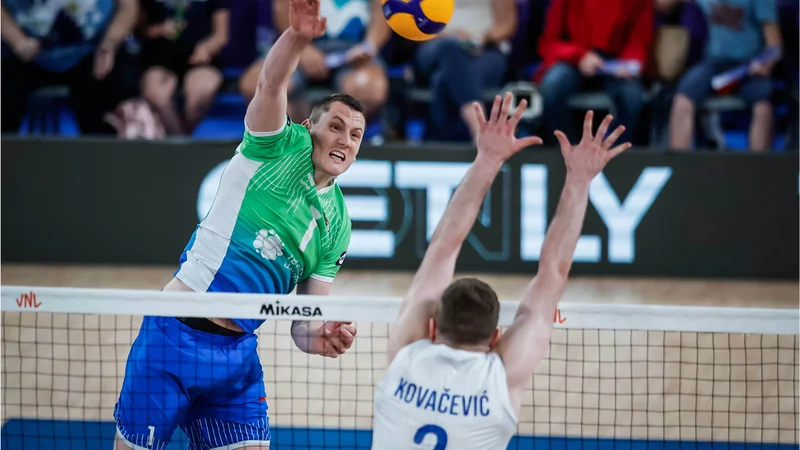 Tonček Štern je proti Srbiji znova odlično odigral v napadu. FOTO: Volleyballworld