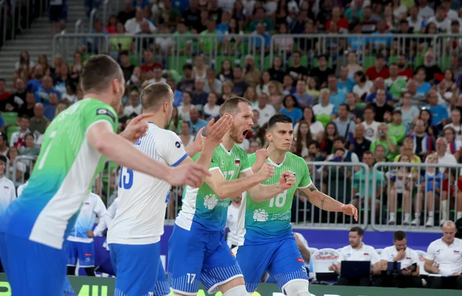 Proti Srbiji so se jim zaradi utrujenosti v igro prikradle tudi napake, a so znova pokazali šampionski karakter. FOTO: Blaž Samec