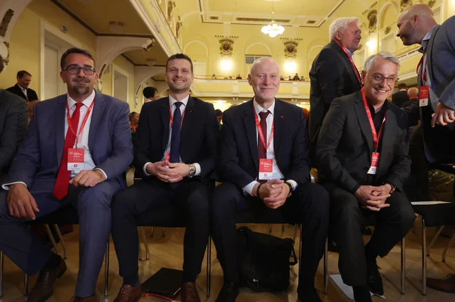 Na kongresu SD so se pomerili štirje kandidati, morda bo nezadovoljstvo Brgleza po neuspešni kandidaturi manjše z novo službo v vladi. FOTO: Matej Družnik/Delo