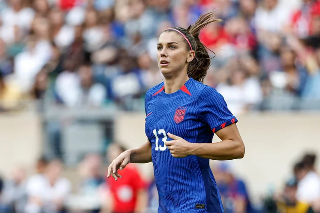 Alex Morgan ne bo del olimpijskih iger v Parizu, kjer bi bila ena od zvezdnic v taboru ZDA. FOTO: Kamil Krzaczynski/AFP