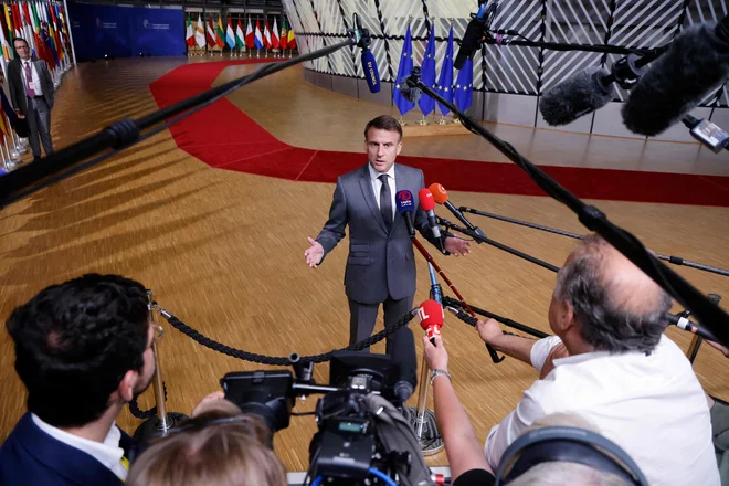 Gnev zaradi zavožene Macronove politike je tolikšen, da je vse mogoče. FOTO: Ludovic Marin/AFP