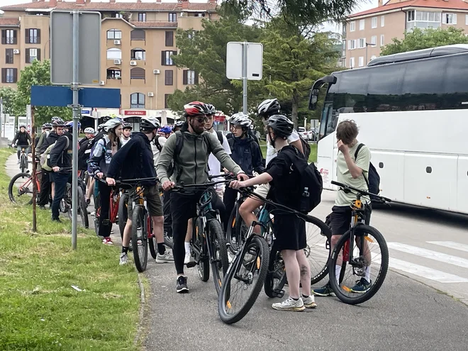 Pločniki so v Portorožu in Luciji za kolesarje. Foto Nataša Černič