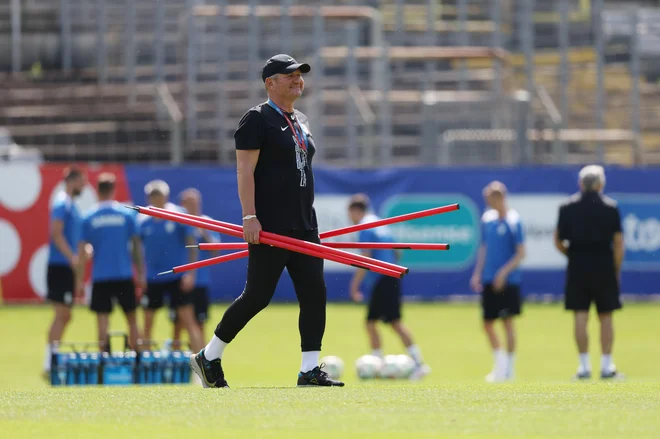 Slovenski selektor Matjaž Kek želi zagreniti življenje tudi visoko favoriziranim Portugalcem. FOTO: Leon Vidic