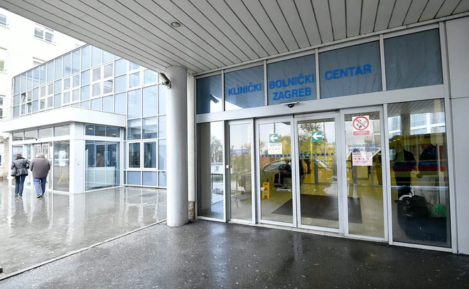 V kibernetskem napadu na zagrebški klinični center v četrtek so bili po navedbah podjetja HacManac ukradeni različni podatki. FOTO: Ronald Gorsic/Cropix 