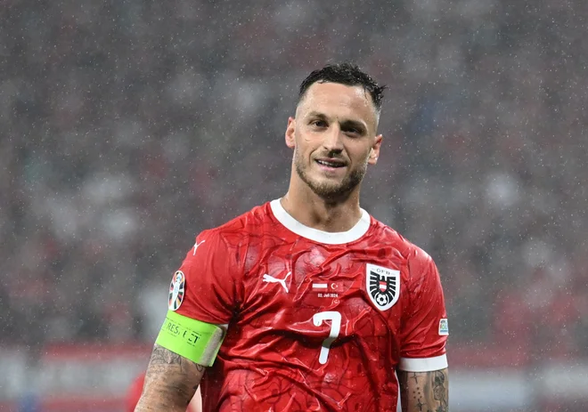 Kapetan Avstrije Marko Arnautović ni mogel verjeti, na kakšen način se je končala avstrijska pot na euru. FOTO: Annegret Hilse/Reuters