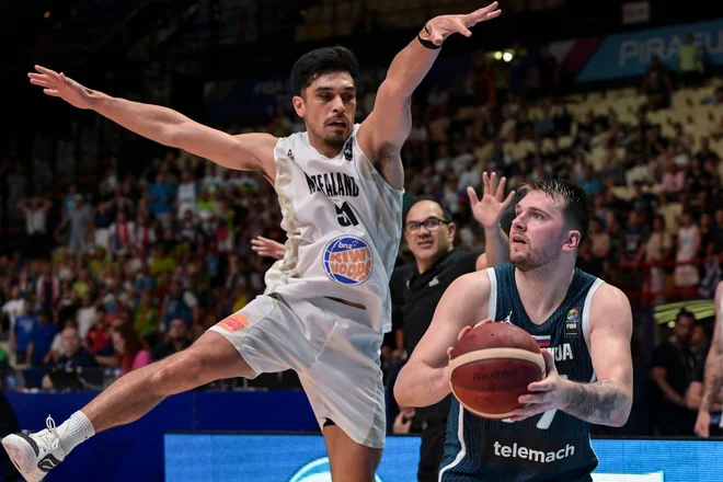 Luka Dončić je borbene Novozelandce pospravil v žep. Foto Aris Messinis/AFP