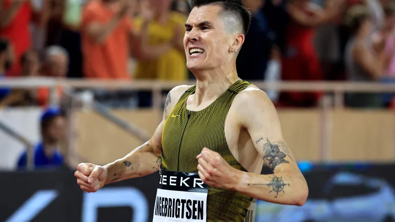 Jakob Ingebrigtsen je postavil evropski rekord. FOTO: Valery Hache/AFP