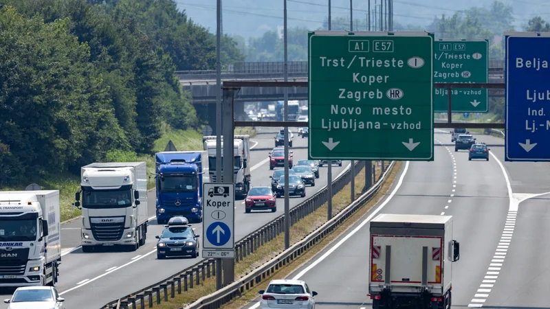Zastoji so na številnih slovenskih avtocestah. FOTO: Voranc Vogel