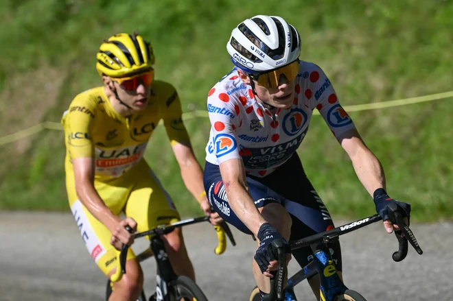 Pogi v Vingegaardovem zavetrju. FOTO: Marco Bertorello Afp