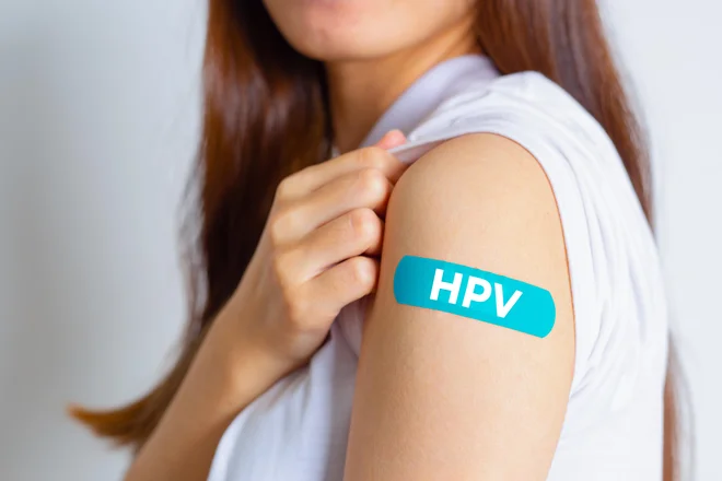 Pet odstotkov rakov je posledica infekcij. Med temi je najpogostejši humani papiloma virus, HPV, ki največkrat povzroči raka materničnega vratu. FOTO: Shutterstock