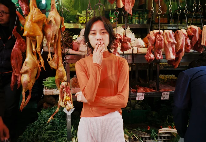 Luo Yang: Yan San, iz serije Dekleta, 2017 FOTO: z dovoljenjem Sklada Alexander Tutsek, München/Pixy Liao