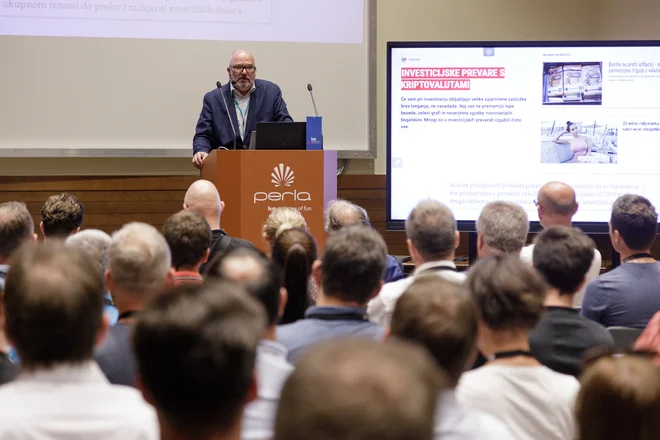Utrinek s konference INFOSEK 2023 Foto: Tomaž Levstek