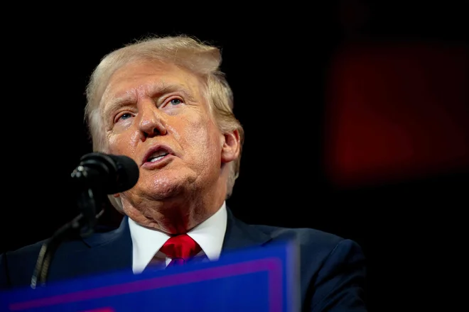 Republikanski predsedniški kandidat Donald Trump je ostro napadel Bidna in Kamalo Harris. FOTO: Brandon Bell/Getty Images via AFP