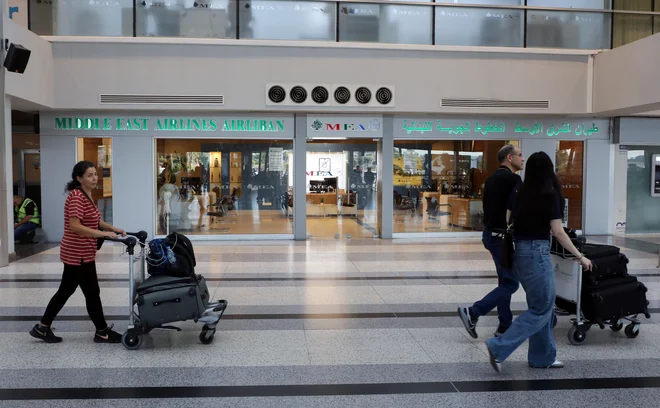 Libanonski letalski prevoznik Middle East Airlines je zaradi zaostrovanja razmer preložil več letov. FOTO: Mohamed Azakir/Reuters