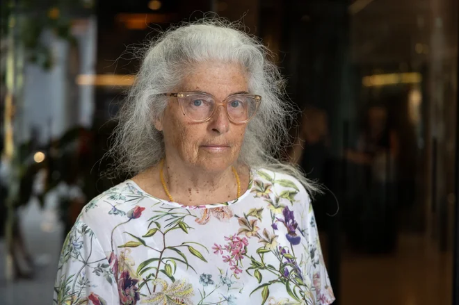 »Obetam si toliko let, kolikor jih bom z veseljem prenašala,« pravi Jasna Vidakovič. FOTO: Voranc Vogel/Delo