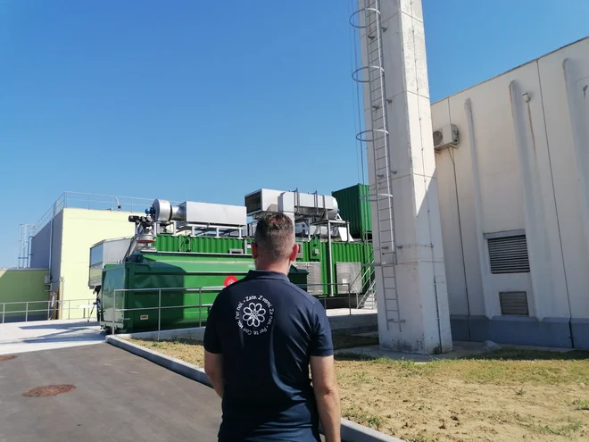 Marjetica Koper je za sušilnico komunalnega blata dolgo čakala na uporabno dovoljenje zaradi nejasnosti okoli zahteve glede okoljevarstvenega soglasja, ki ga na koncu ni potrebovala. FOTO: Nataša Čepar/Delo