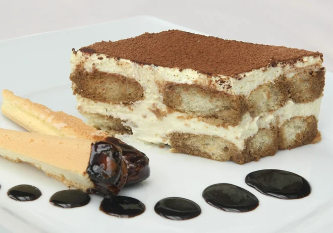 V starosti 81 let je umrl Roberto Linguanotto, mojster za slaščice v restavraciji, v kateri so pred dobrega pol stoletja ustvarili originalni tiramisu. FOTO: Igor Zaplatil/Delo