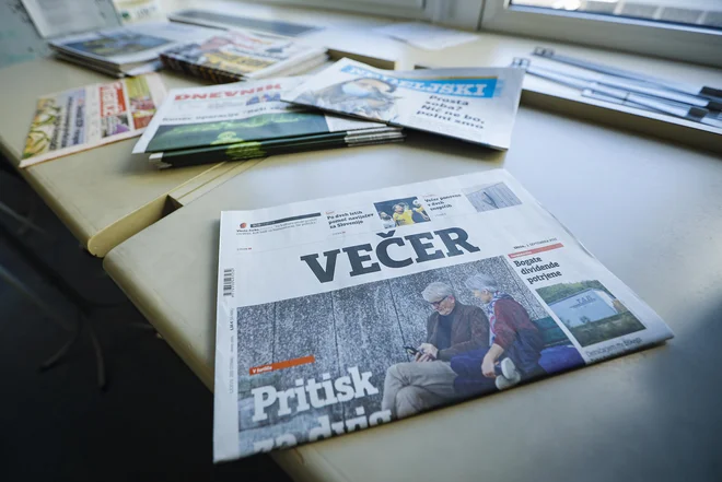 Družba Večer Mediji je lani po podatkih, ki so na voljo na Ajpesu, sicer kljub padcu prihodkov vknjižila pozitivni čisti poslovni izid. FOTO: Jože Suhadolnik/Delo