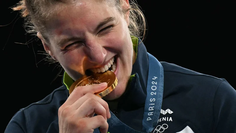 Andreja Leški si je z naslovom olimpijske prvakinje uresničila svoje otroške sanje. FOTO: Luis Robayo/AFP