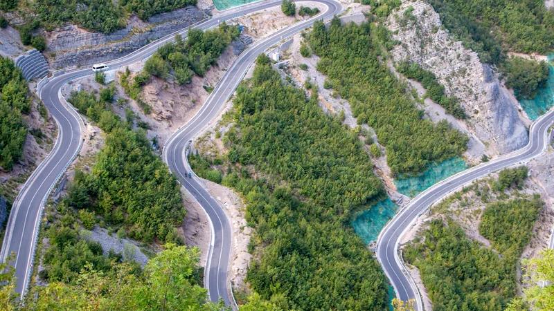 Pot povezuje Slovenijo, Hrvaško, Bosno in Hercegovino, Črno goro, Albanijo, Severno Makedonijo, Kosovo in Srbijo. FOTO: Matevž Hribar