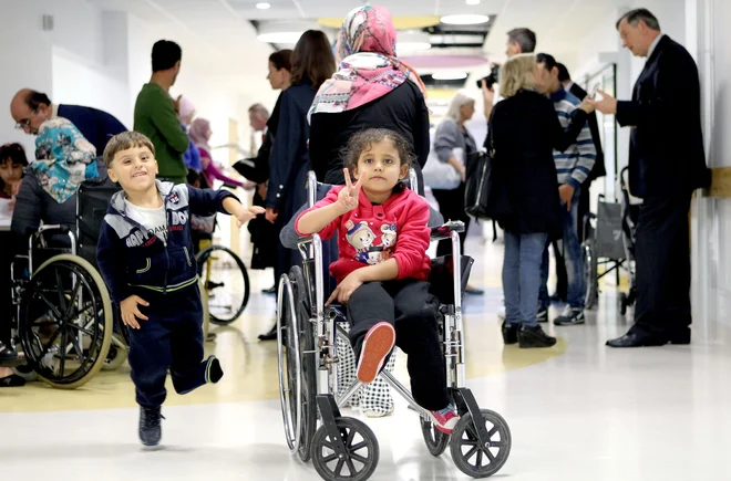 Fundacija Danila Türka je s pomočjo donatorjev od leta 2009 na zdravljenje v rehabilitacijski center Soča pripeljala 207 palestinskih otrok. Fotografija je iz oktobra leta 2015. FOTO: Roman Šipić
