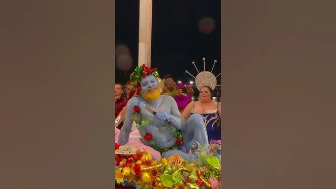 Prizor, ki je razdelil svet. FOTO: Posnetek zaslona