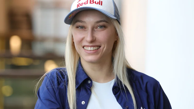 Janja Garnbret je tudi v olimpijsko vas v Pariz prinesla ogromno pozitivne energije. FOTO: Dejan Javornik
