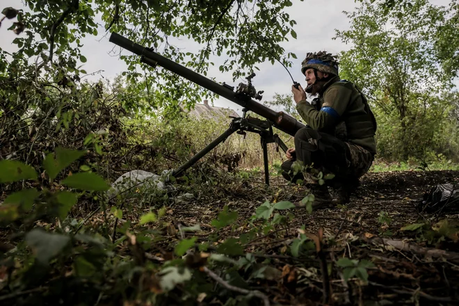 Vojaški bloger naj bi širil laži o vojni v Ukrajini. Fotografija je simbolična. FOTO: Ukrainian Armed Forces via Reuters