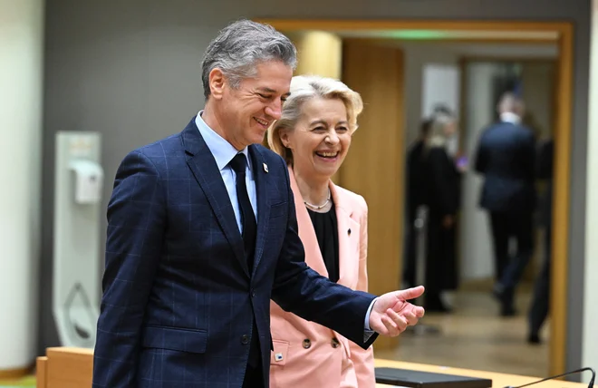 Ursula von der Leyen lahko sama odloči, katero področje bo komu pripadlo. Slovenija v 20 letih članstva še ni bila razočarana. FOTO: Dursun Aydemir Anadolu/AFP