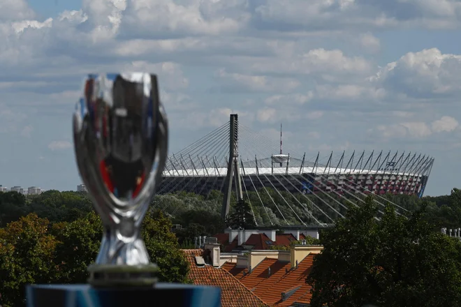 Poljsko glavno mesto bo gostilo finale superpokala, kjer bi madridski Real lahko spisal novo poglavje svoje bogate zgodovine. FOTO: Sergei Gapon/AFP